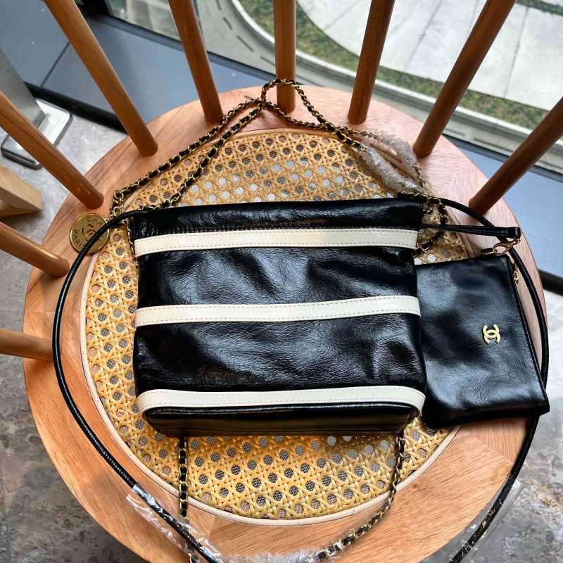 Ch**el hobo 22 bags
